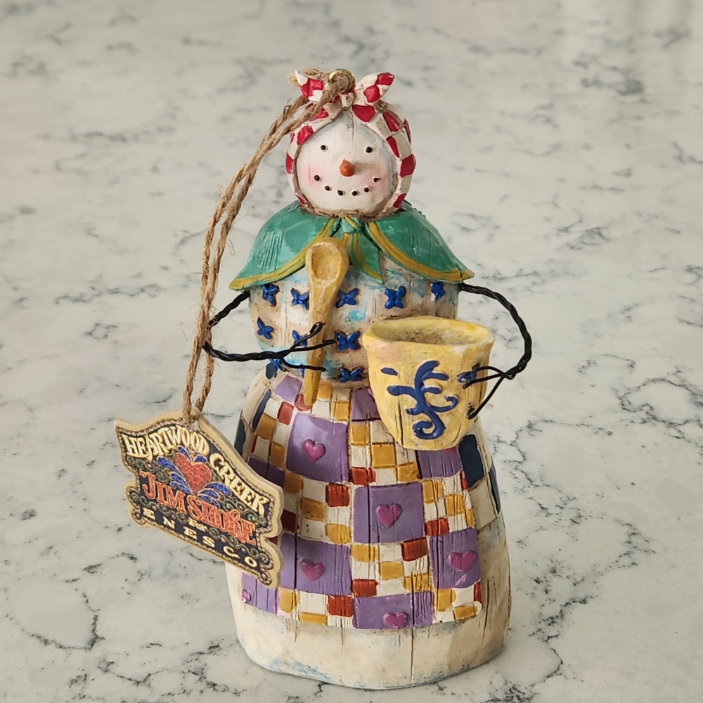 Enesco JIM SHORE Heartwood Creek 2003 Snow Lady Figurine Ornament B113111